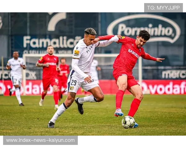 本菲卡凭借下半场定位球扳平比分，战术奏效显著